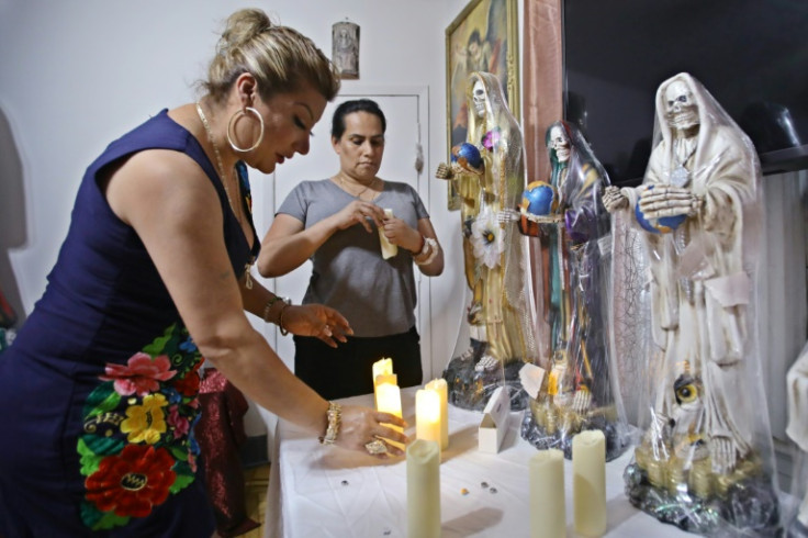 Arely Vázquez dice que hizo una promesa de agradecimiento a la Santa Muerte hace 17 años tras someterse a una cirugía de páncreas