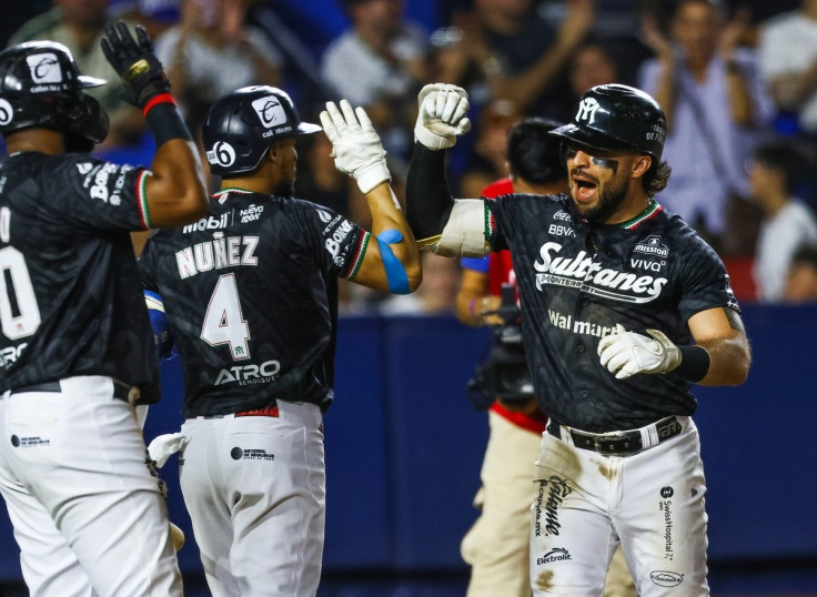 Toros apalea 15-7 a Sultanes y queda a un triunfo