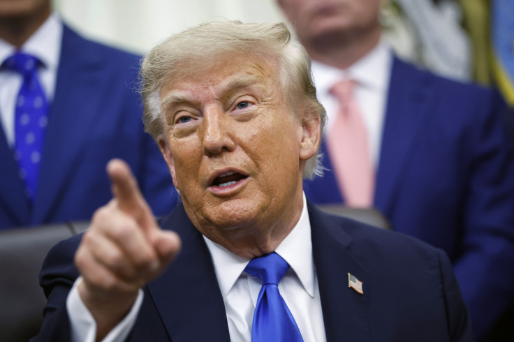 Trump exige bajar tasas
